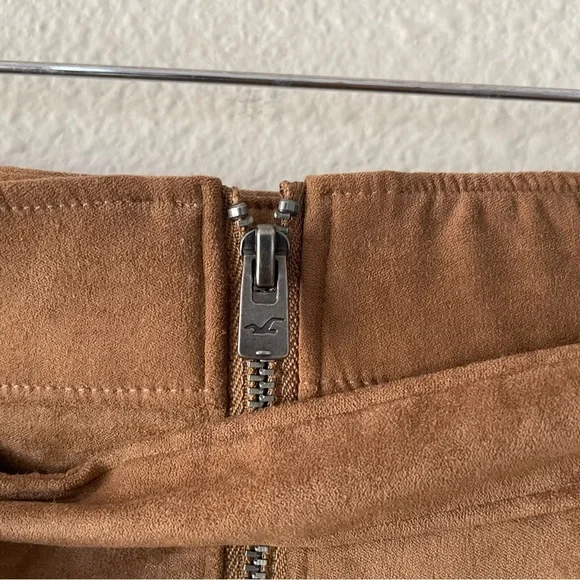 70s Vibe Hollister Ultra High Rise Faux Suede Mini Skirt Women’s S Brown Belted - Picture 9 of 11
